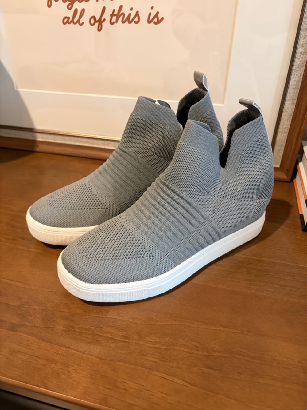 CUSHIONAIRE Hoyt Knit High Top Slip-On Sneakers - Grey - Women's 8 - NWOB